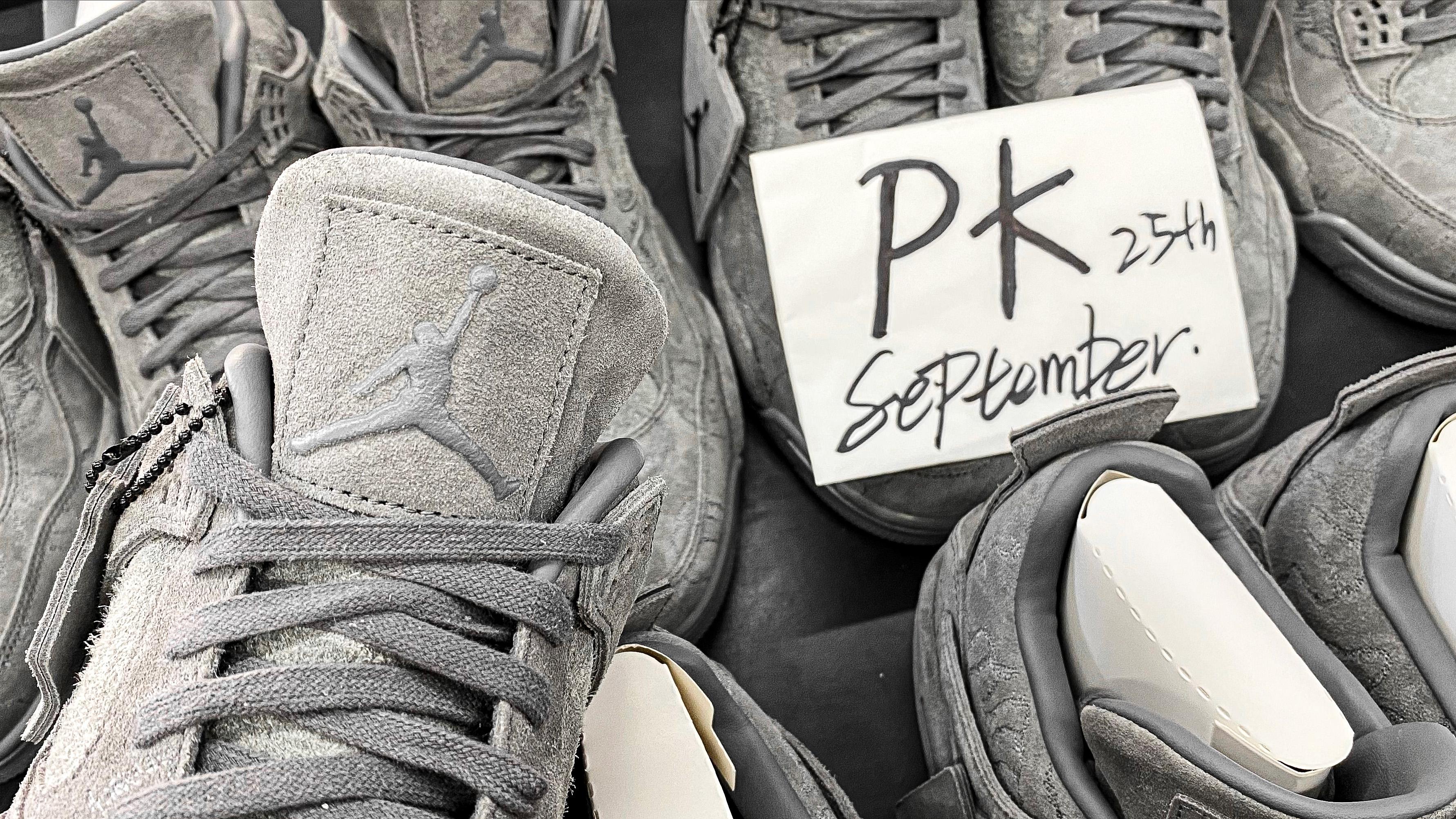 PK GOD Jordan 4 Retro Kaws RETAIL MATERIALS READY TO SHIP